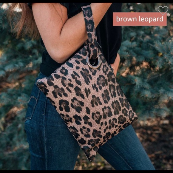 Pick 2 - Versatile Oversized Clutch Wristlets - Picture 9 of 16